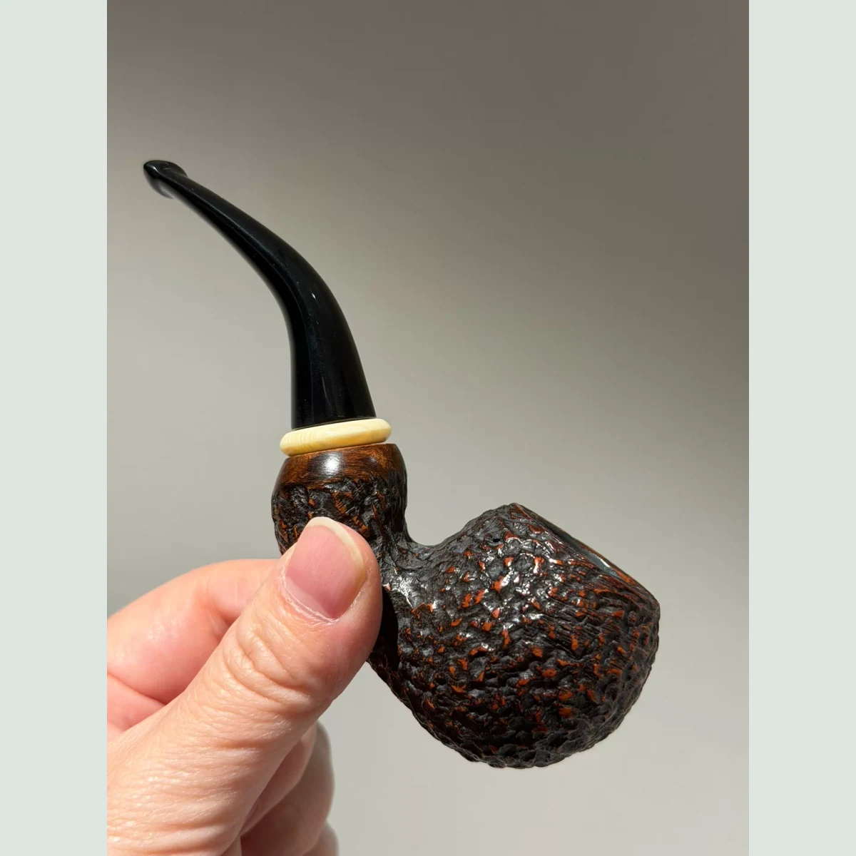 Acorn Music Note Bent Freehand Solid Briar Wood Tobacco Pipe 3mm supporting product view