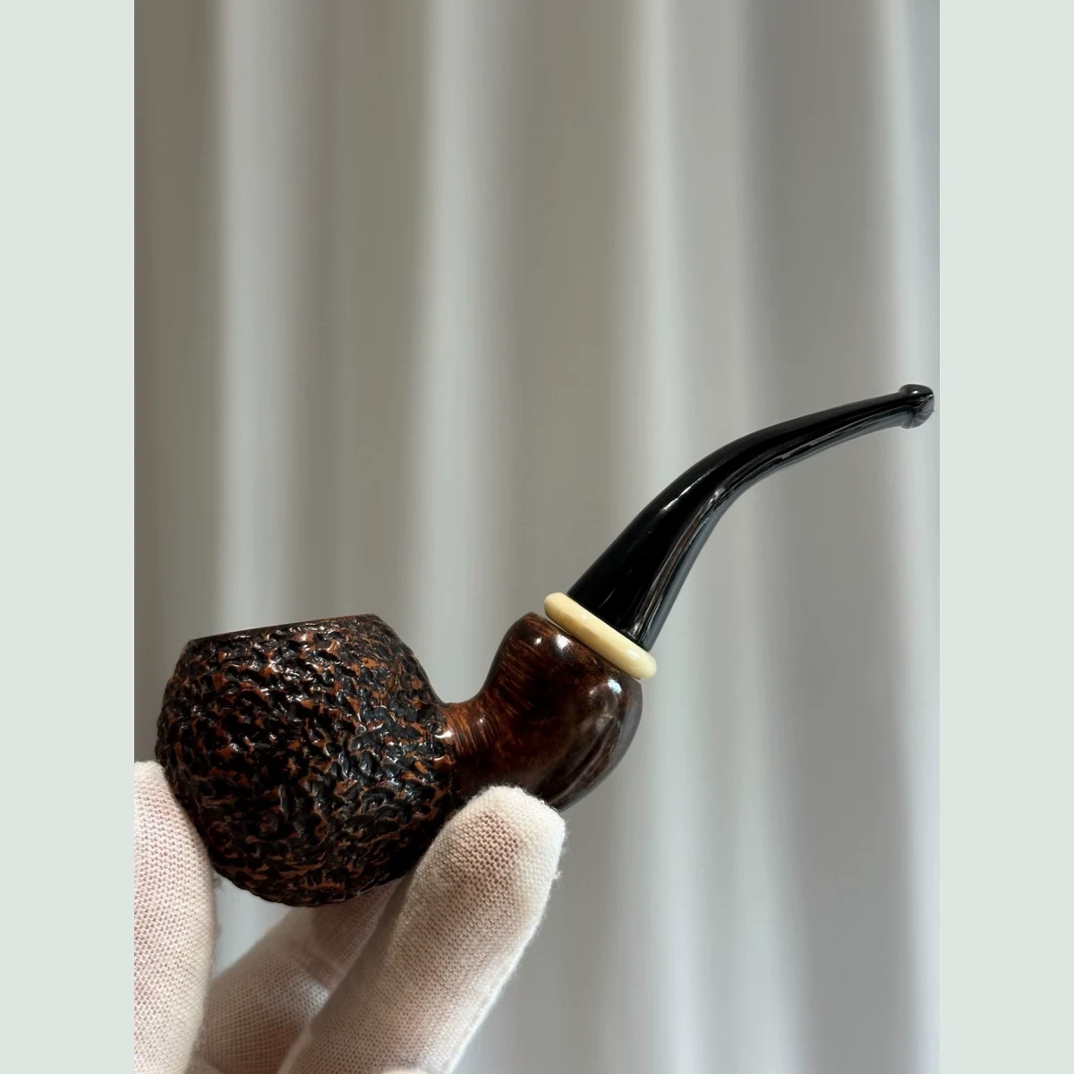 Acorn Music Note Bent Freehand Solid Briar Wood Tobacco Pipe 3mm visible shape and finish detail