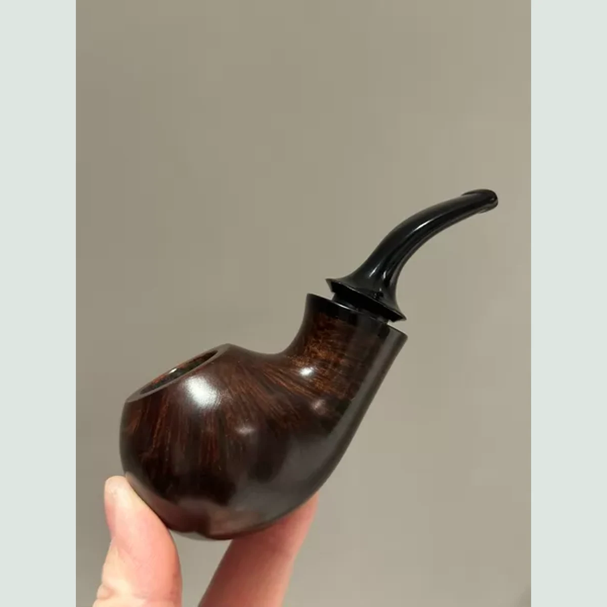 Apple Bent Cooling Chamber Solid Briar Wood Tobacco Pipe