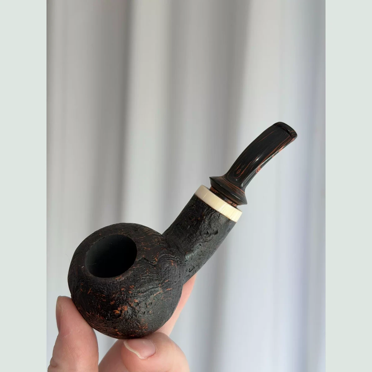 Apple Bent Cooling Chamber Solid Briar Wood Tobacco Pipe supporting product view