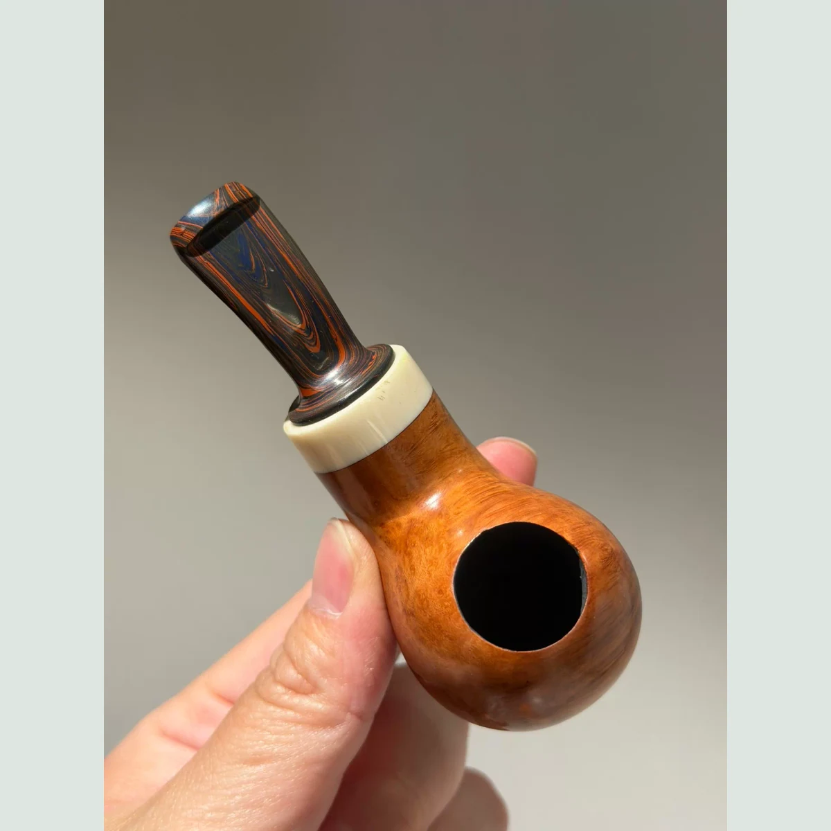 Apple Cooling Chamber Solid Briar Wood Tobacco Pipe supporting product view