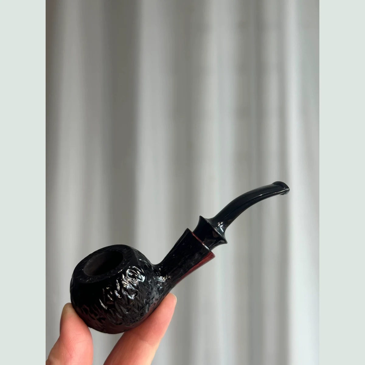 Apple Pocket Size Solid Briar Wood Tobacco Pipe supporting product view