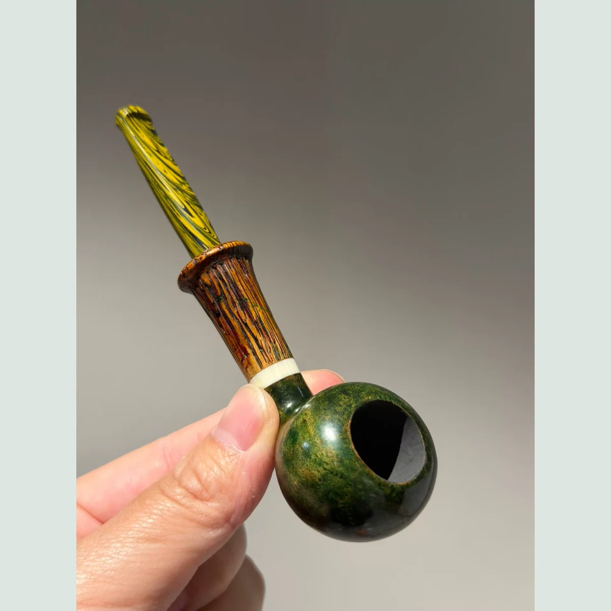 Apple Straight Army Mount Pocket Size Solid Briar Wood Tobacco Pipe supporting product view