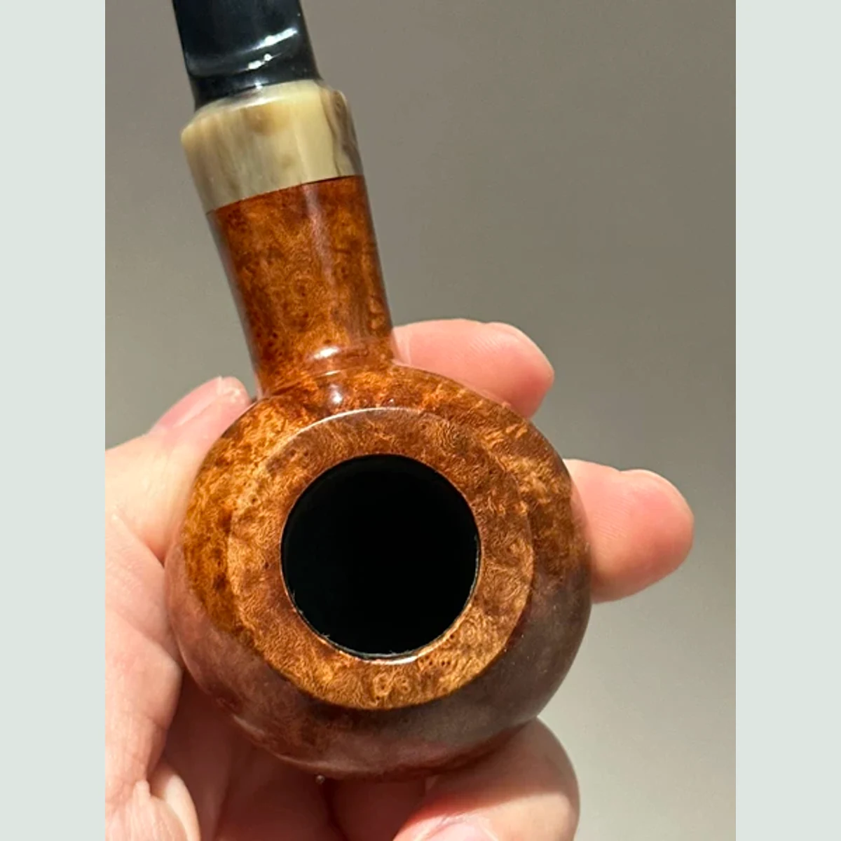Apple Tomato Slightly Bent Solid Briar Wood Tobacco Pipe