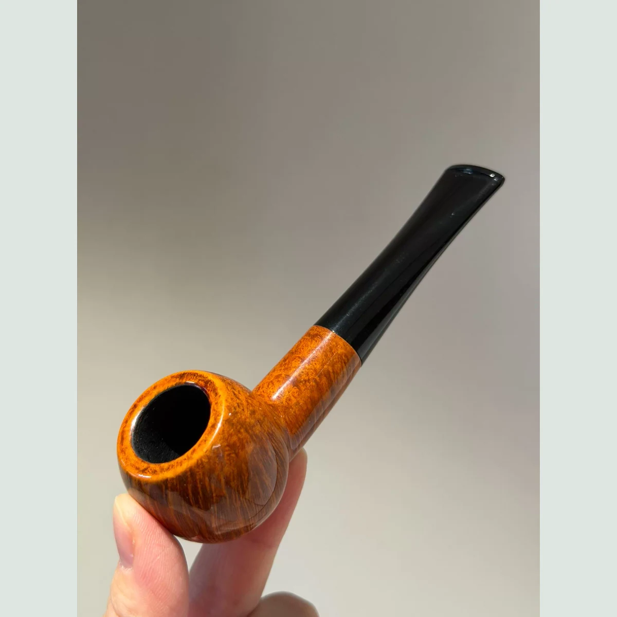 Billiard Straight Solid Briar Wood Tobacco Pipe visible shape and finish detail