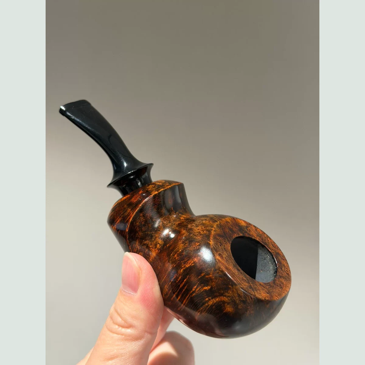 Blowfish Bent Solid Briar Wood Tobacco Pipe supporting product view