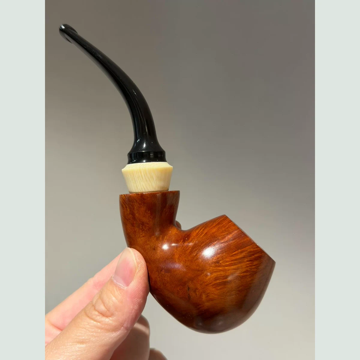 Blowfish Bent Solid Briar Wood Tobacco Pipe supporting product view