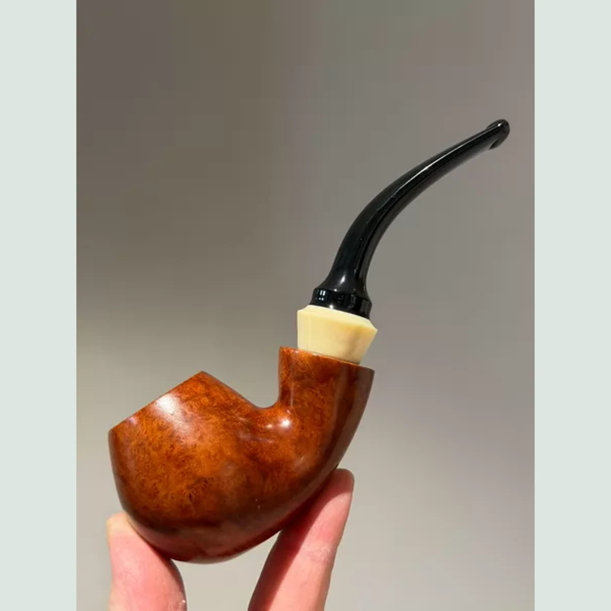 Blowfish Bent Solid Briar Wood Tobacco Pipe