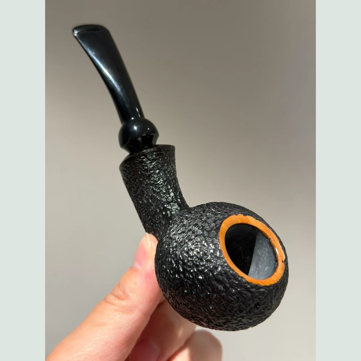 Blowfish Bent Wide-Back Handmade Solid Briar Wood Tobacco Pipe supporting product view
