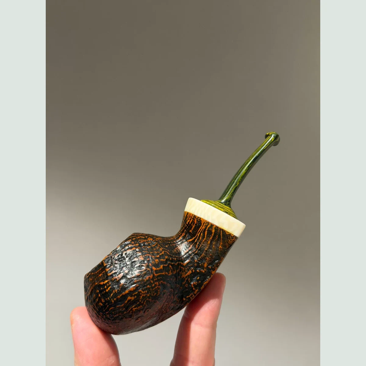 Blowfish Cooling Chamber Saddle Stem Solid Briar Wood Tobacco Pipe visible shape and finish detail