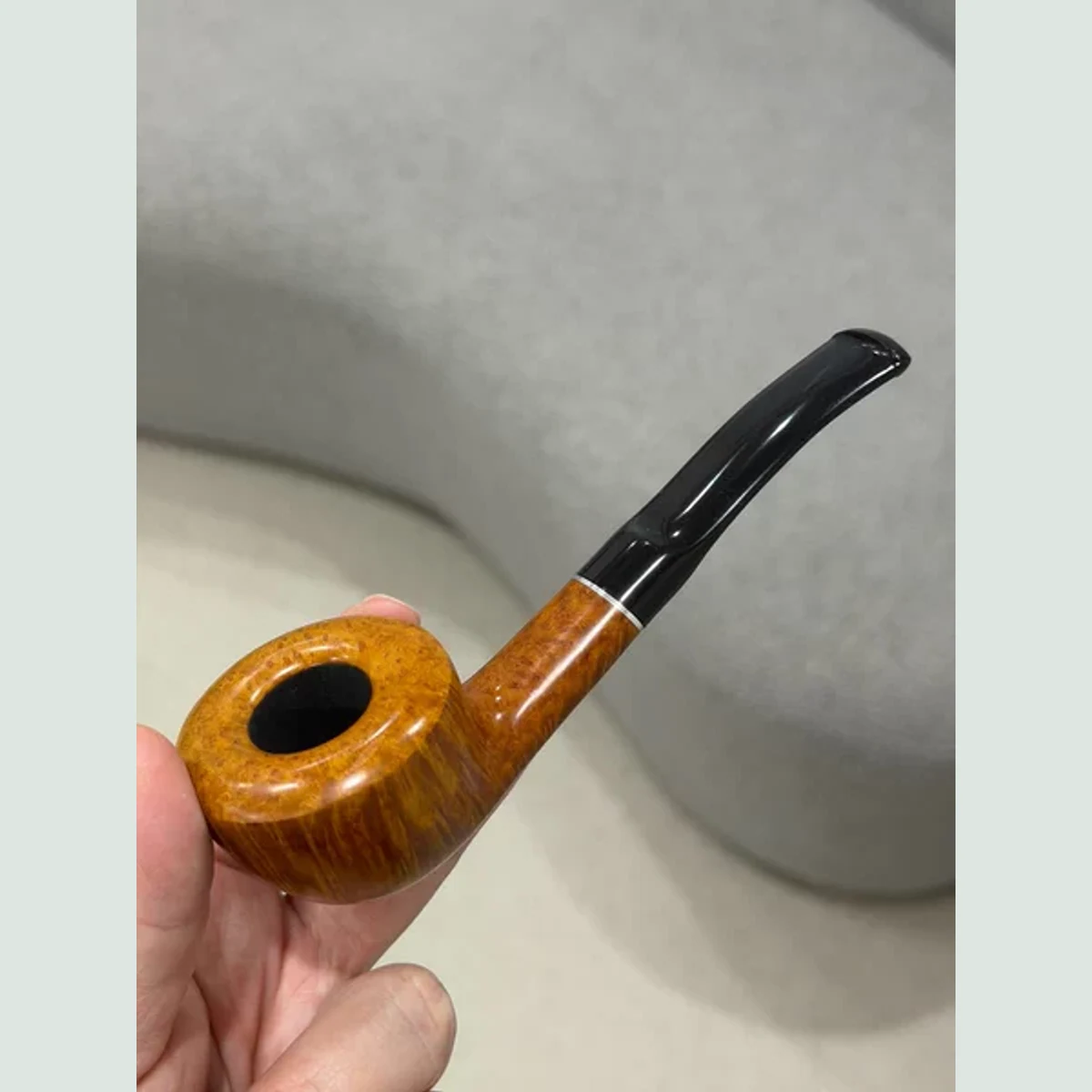 Classic Solid Briar Wood Tobacco Pipe 3mm visible shape and finish detail