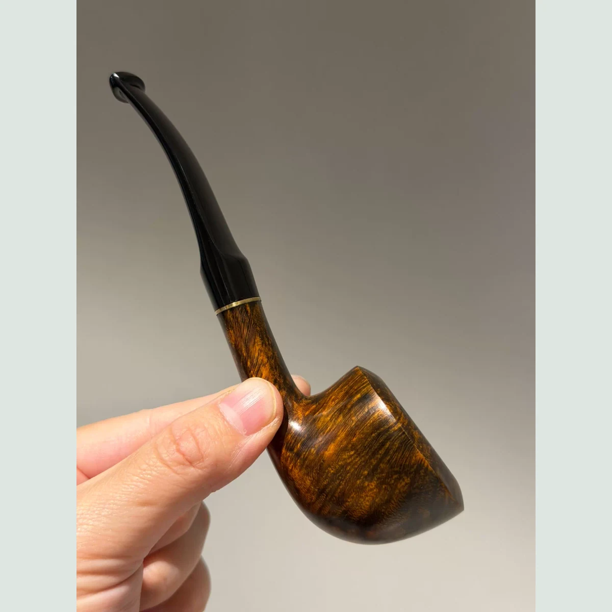 Classic Solid Briar Wood Tobacco Pipe 3mm supporting product view