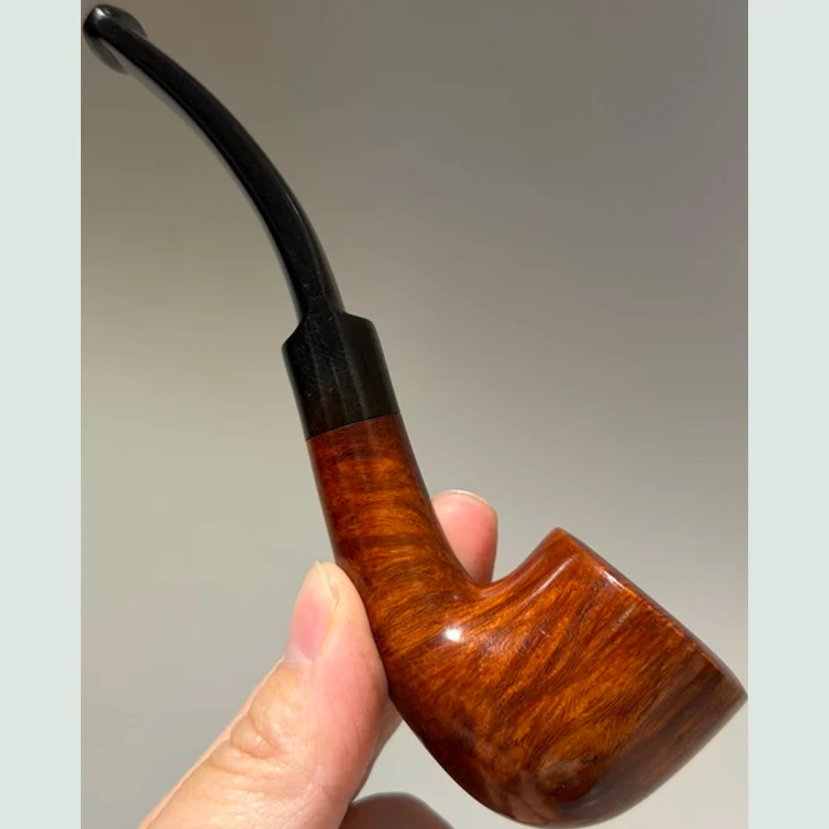 Classic Bent Solid Briar Wood Tobacco Pipe