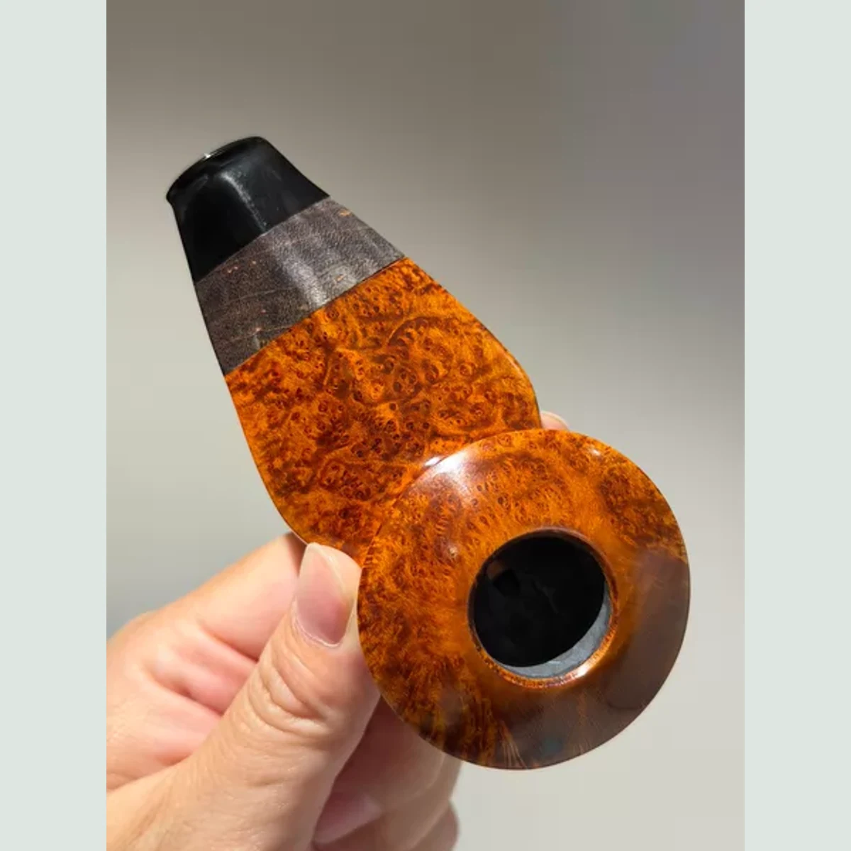 Cobra Wide-Back Solid Briar Wood Tobacco Pipe visible shape and finish detail