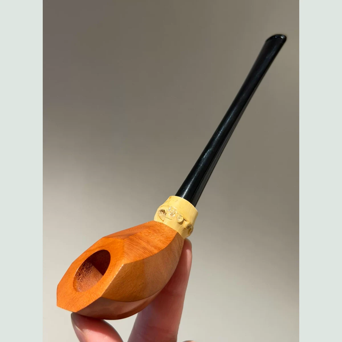 Diamond-Cut Classic Straight Handmade Solid Briar Wood Tobacco Pipe visible shape and finish detail