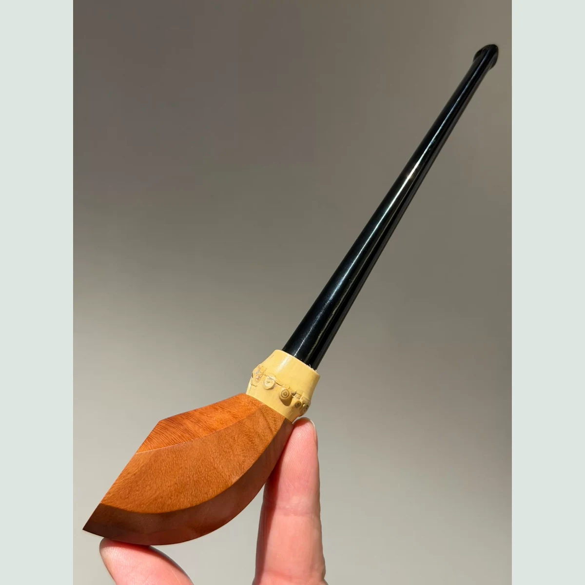 Diamond-Cut Classic Straight Handmade Solid Briar Wood Tobacco Pipe supporting product view