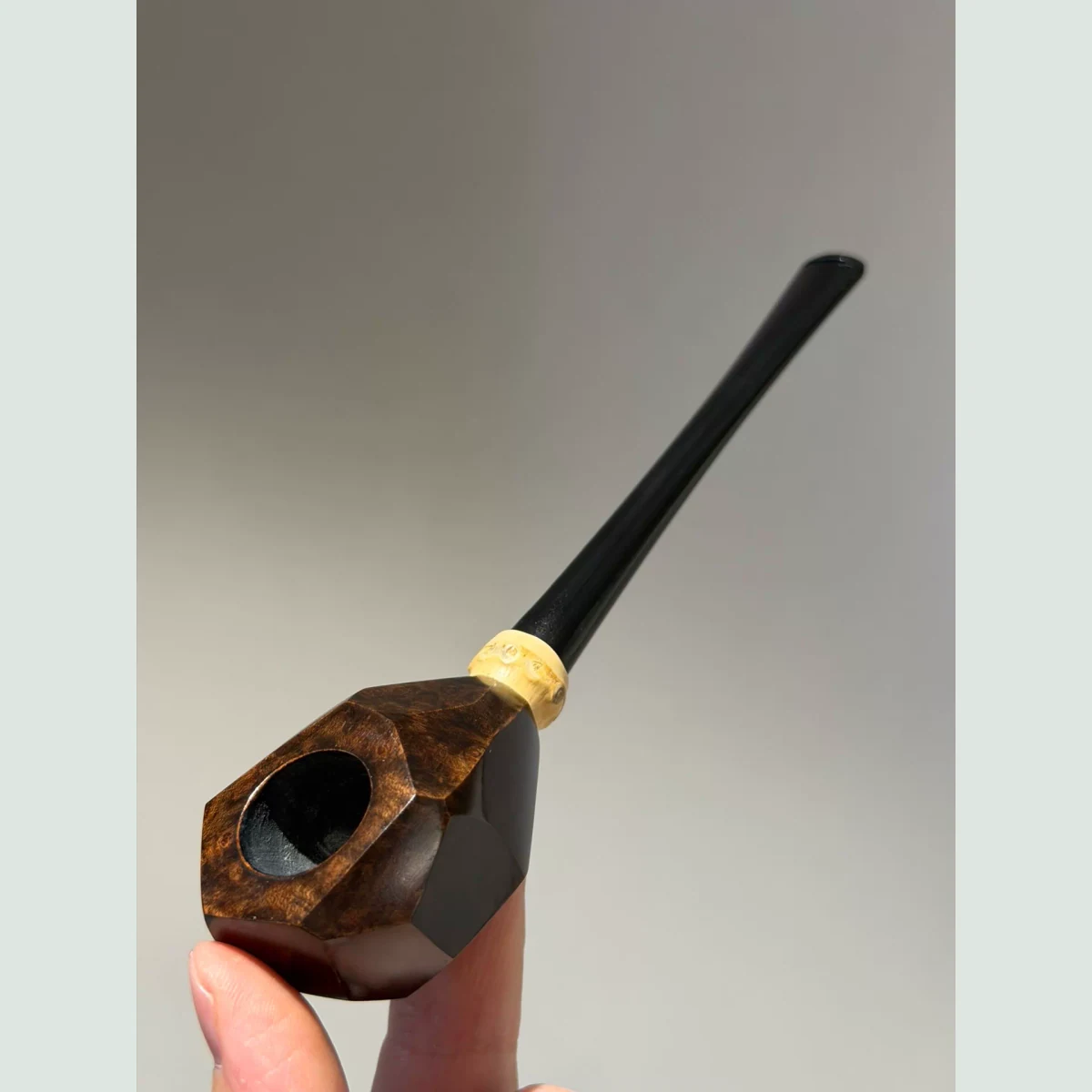 Diamond-Cut Classic Straight Handmade Solid Briar Wood Tobacco Pipe visible shape and finish detail