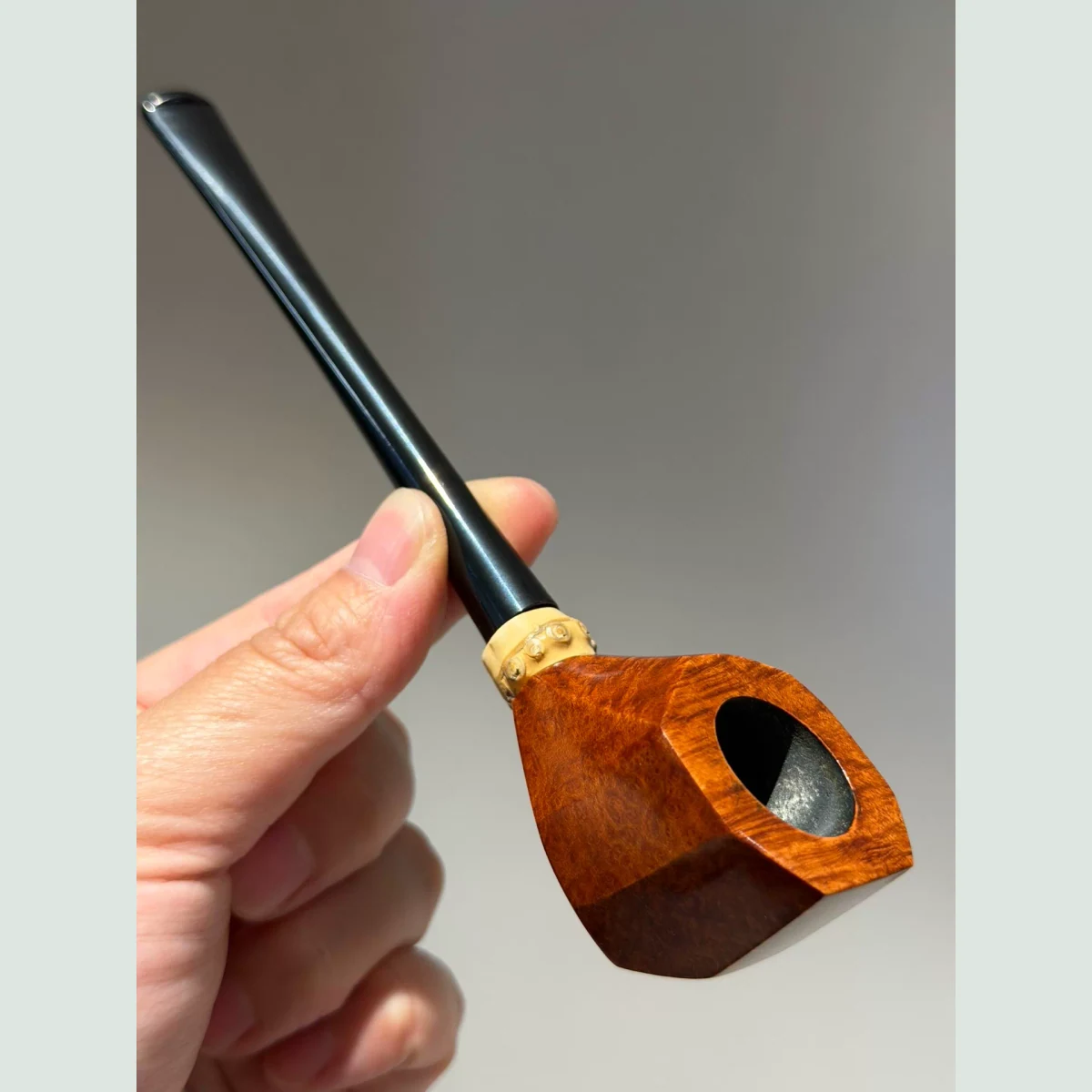 Diamond-Cut Classic Straight Handmade Solid Briar Wood Tobacco Pipe supporting product view