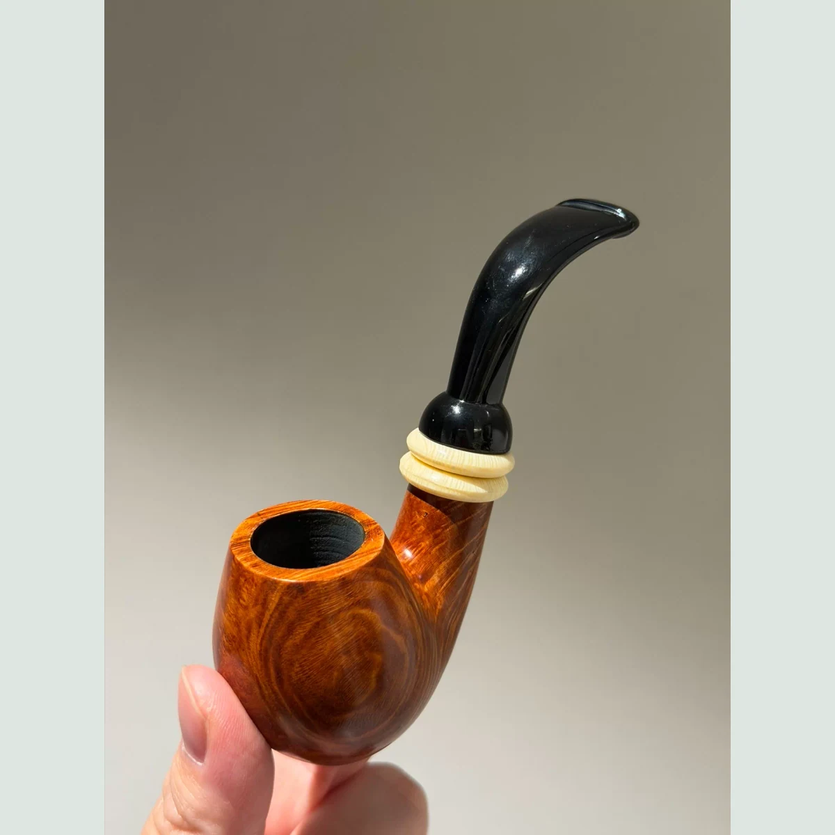 Egg Sherlock Full Bent Solid Briar Wood Tobacco Pipe visible shape and finish detail