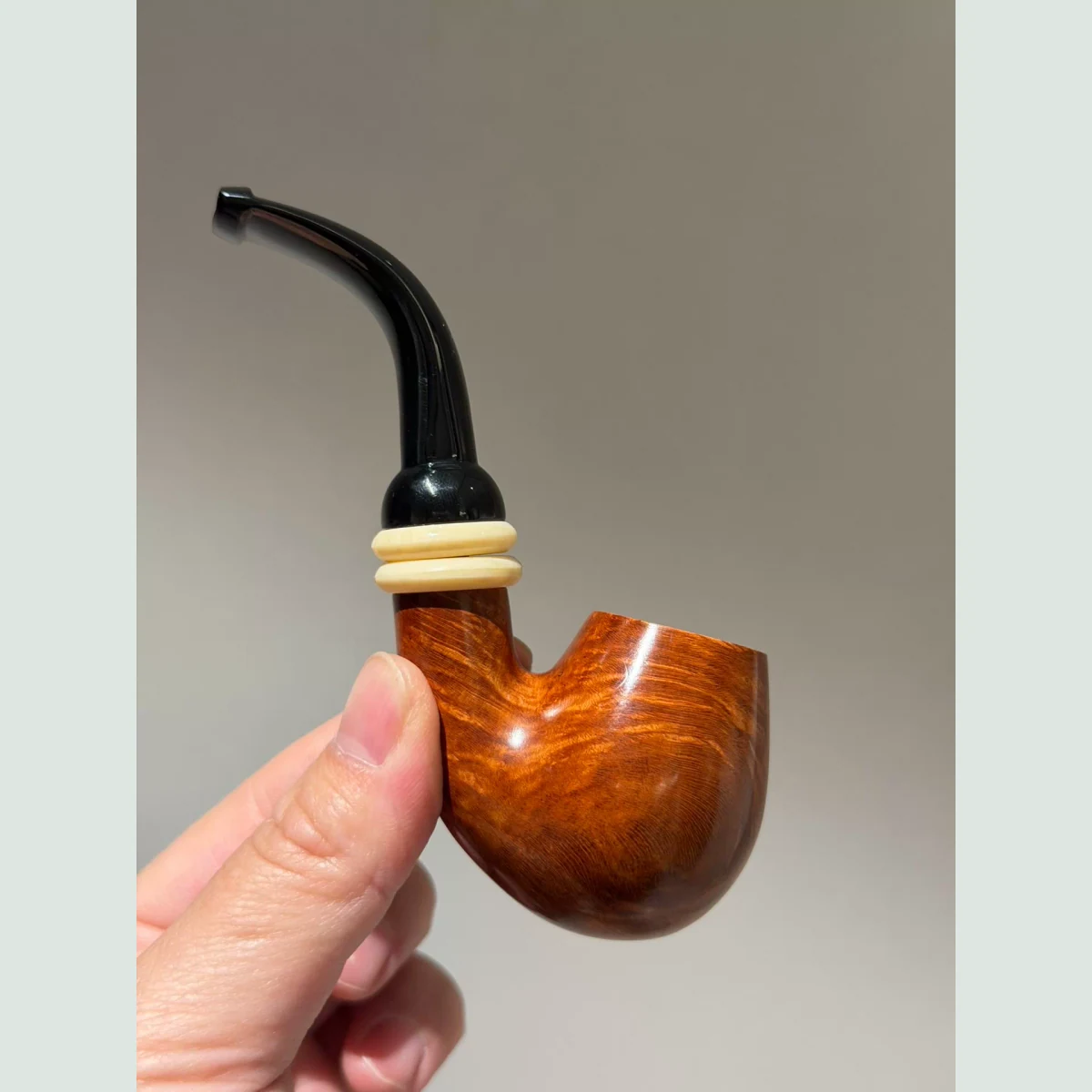 Egg Sherlock Full Bent Solid Briar Wood Tobacco Pipe supporting product view