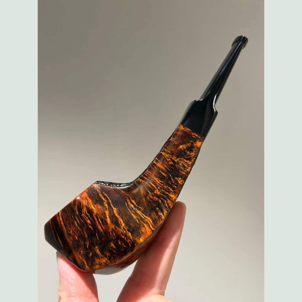 Faceted Judge Freehand Sitter Solid Briar Wood Tobacco Pipe visible shape and finish detail