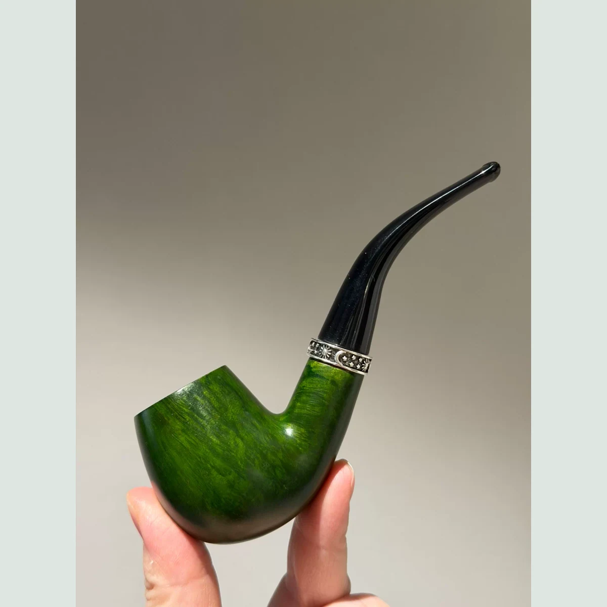 Green Sherlock Bent 2 Stems Solid Briar Wood Tobacco Pipe visible shape and finish detail