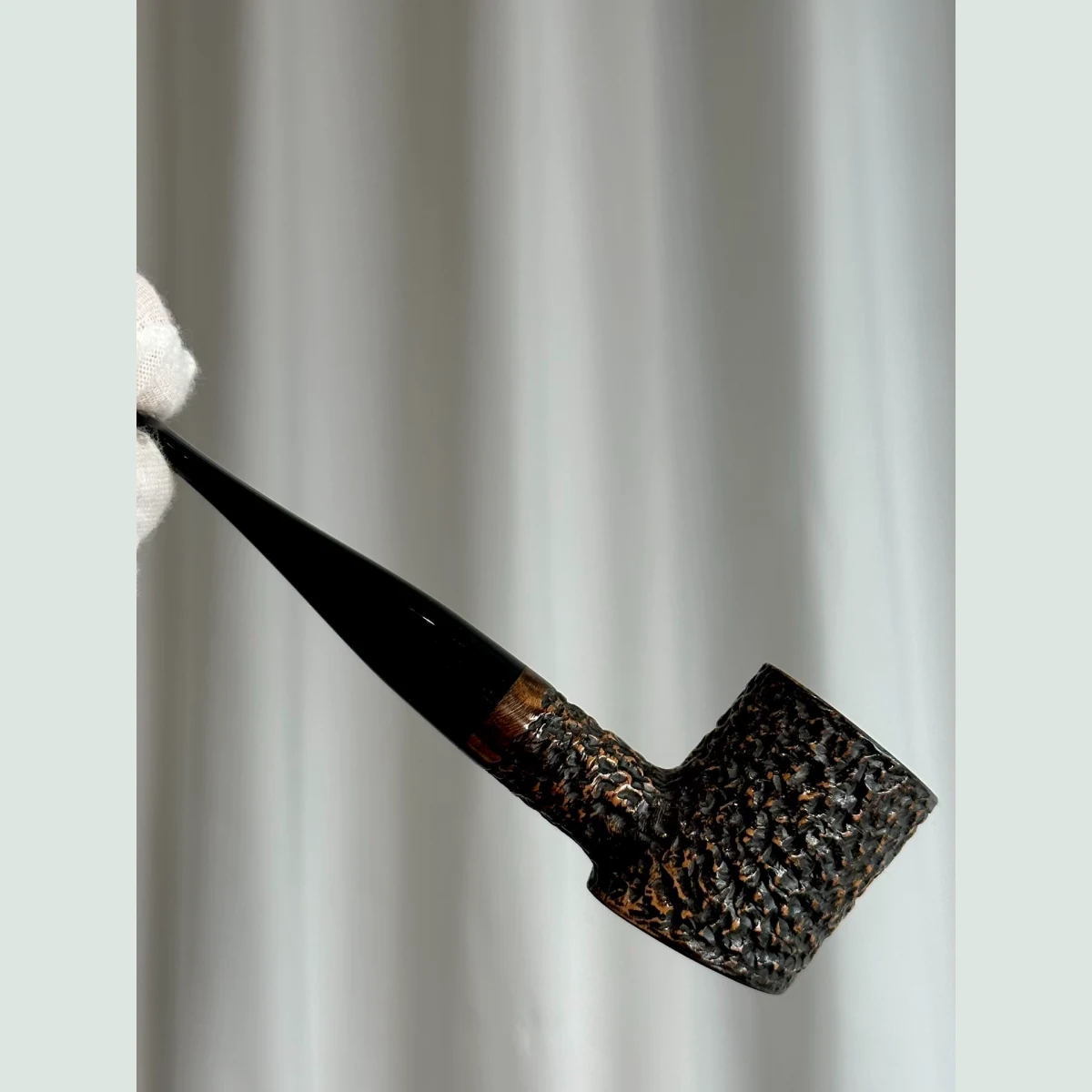 Hammer Straight Solid Briar Wood Tobacco Pipe visible shape and finish detail