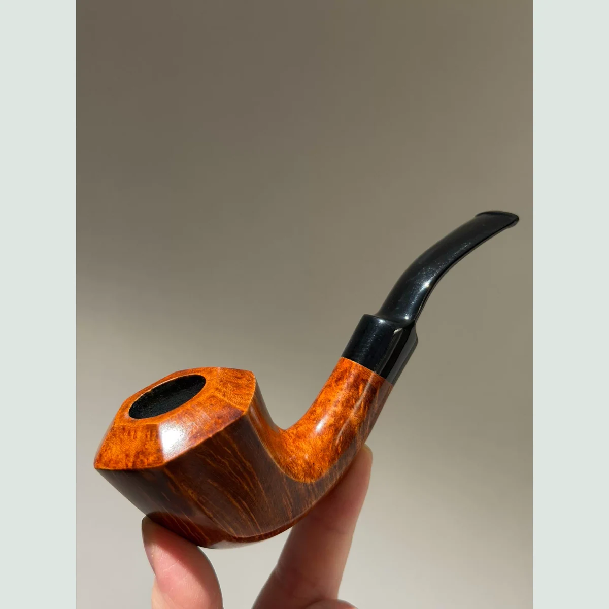 Hexagonal Sherlock Bent Solid Briar Wood Tobacco Pipe visible shape and finish detail