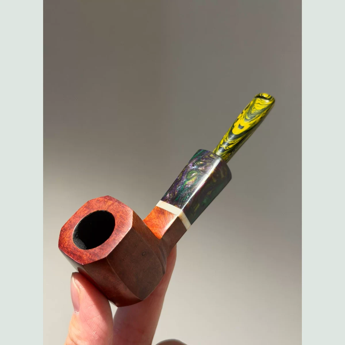 Judge Straight Sitter Solid Briar Wood Tobacco Pipe visible shape and finish detail