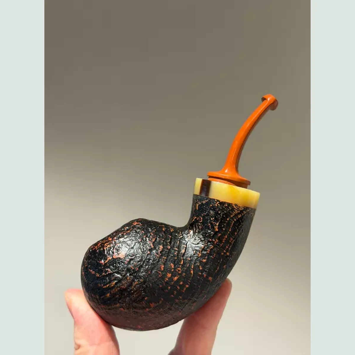 Large Blowfish Cooling Chamber Solid Briar Wood Tobacco Pipe visible shape and finish detail