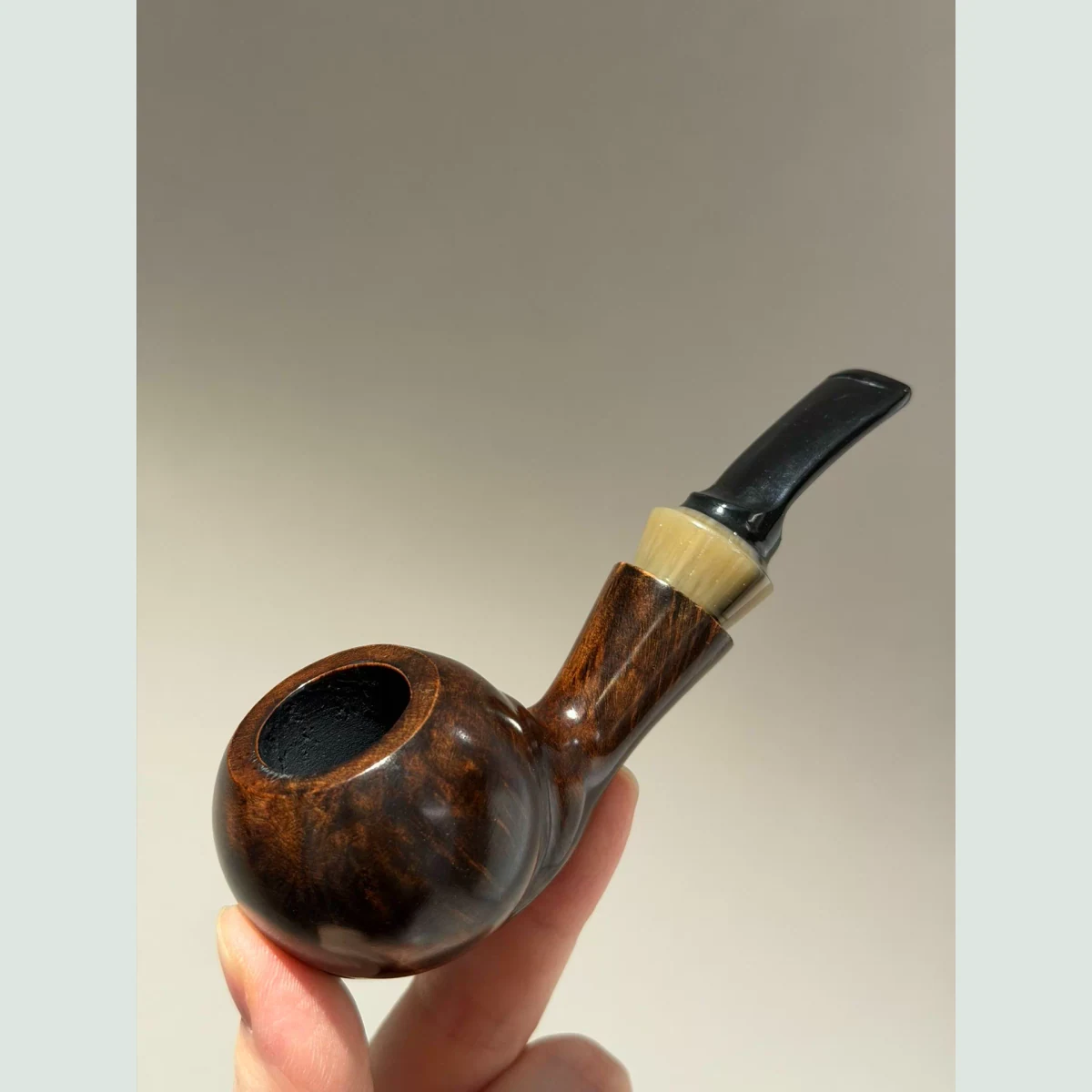 Large Dragon Claw Egg Bent Solid Briar Wood Tobacco Pipe visible shape and finish detail