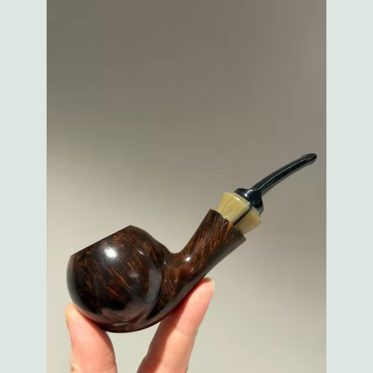 Large Dragon Claw Egg Bent Solid Briar Wood Tobacco Pipe visible shape and finish detail