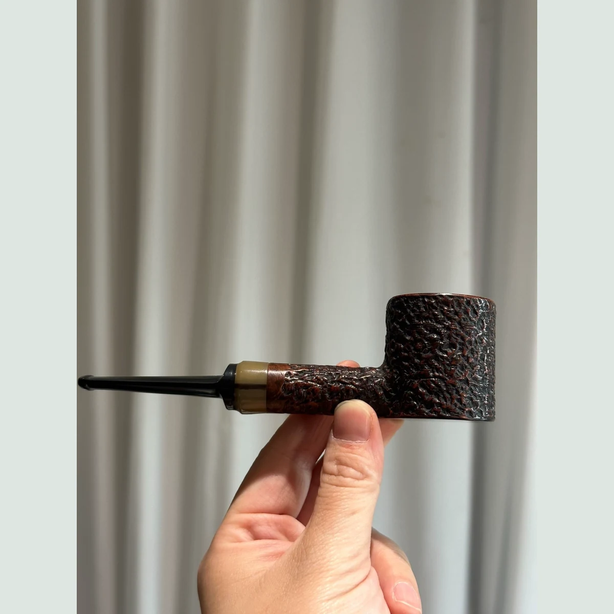 Large Hammer Straight Sitter Solid Briar Wood Tobacco Pipe supporting product view