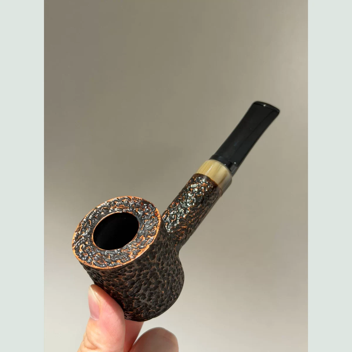 Large Hammer Straight Sitter Solid Briar Wood Tobacco Pipe visible shape and finish detail