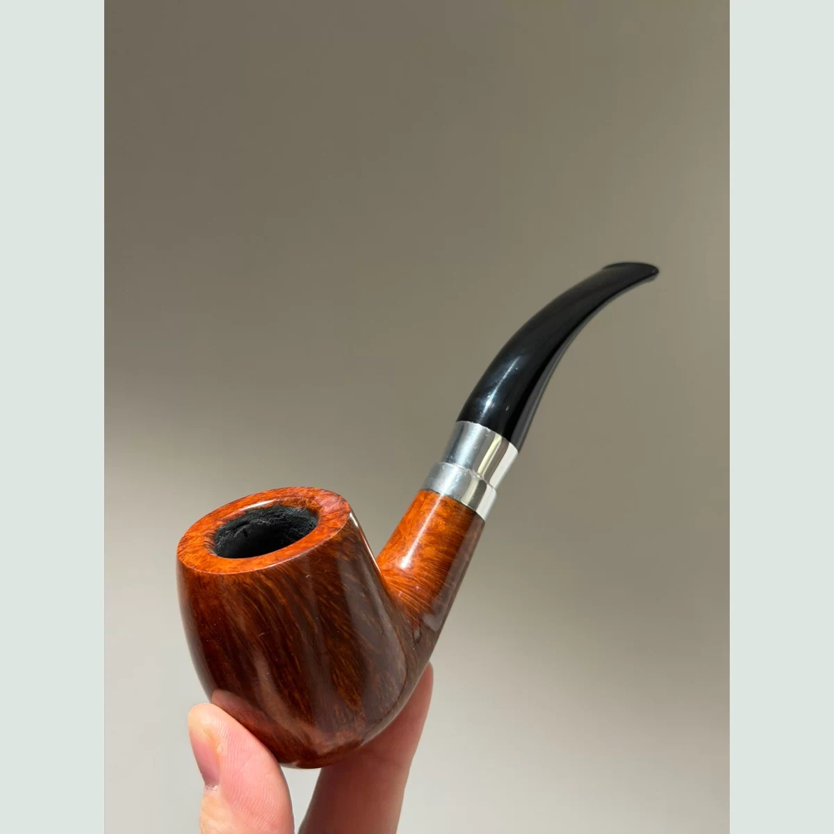 Large Sherlock Bent Solid Briar Wood Tobacco Pipe visible shape and finish detail