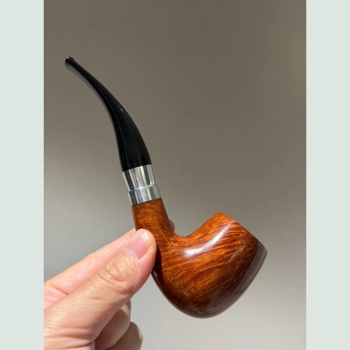 Large Sherlock Bent Solid Briar Wood Tobacco Pipe supporting product view