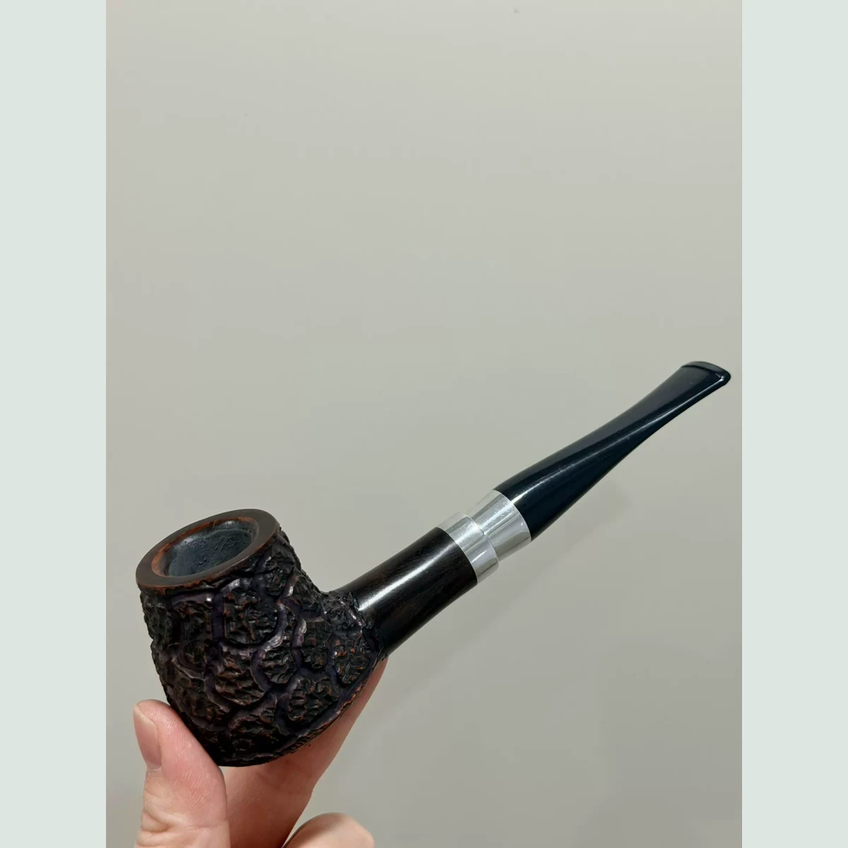 Leopard Carved Volcano Straight Solid Briar Wood Tobacco Pipe supporting product view