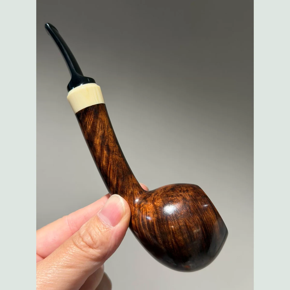 Long-Stem Apple Slightly Bent Solid Briar Wood Tobacco Pipe supporting product view