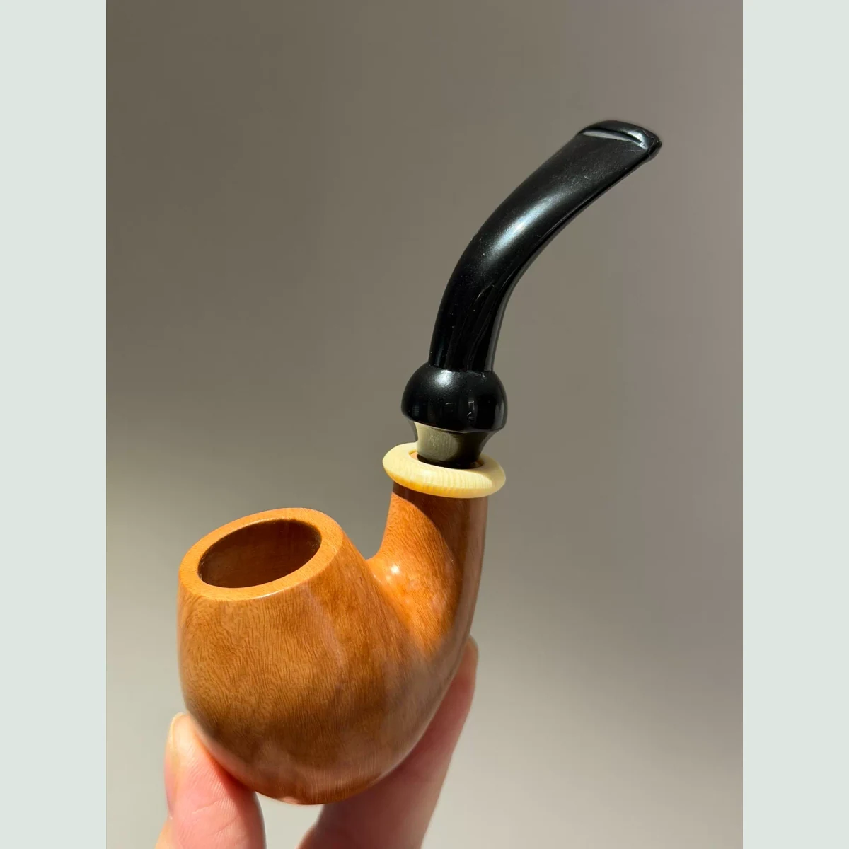 Natural Egg Sherlock Full Bent Solid Briar Wood Tobacco Pipe supporting product view