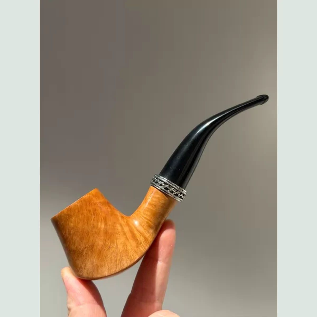 Natural Volcano Bent Solid Briar Wood Tobacco Pipe visible shape and finish detail
