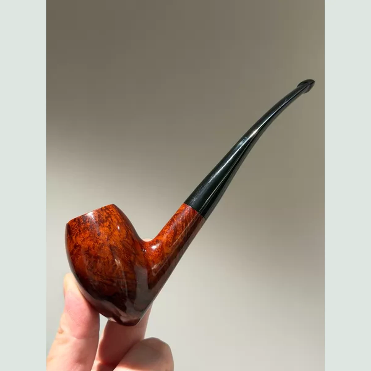 Rustic Burl Tulip Bent Solid Briar Wood Tobacco Pipe visible shape and finish detail