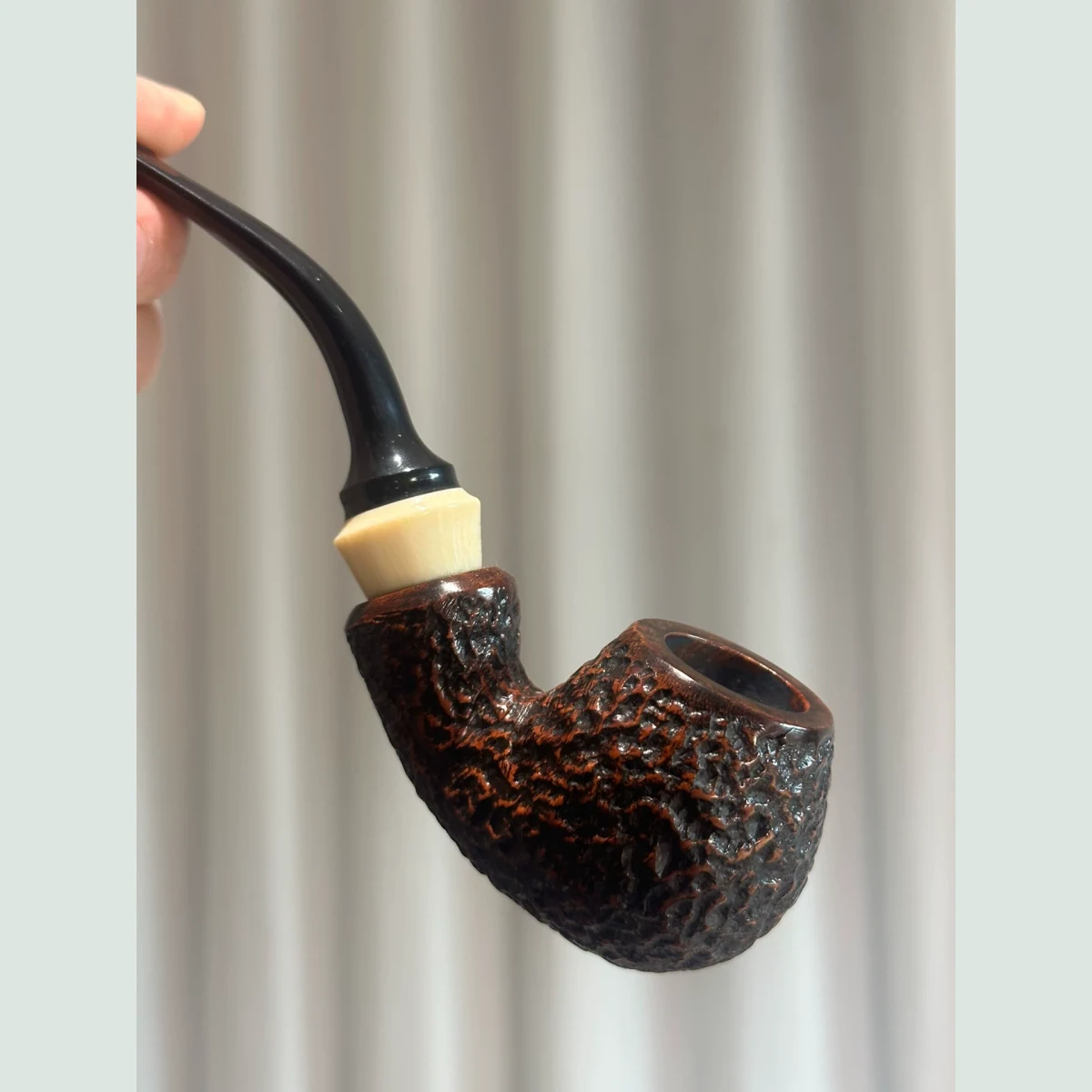 Rusticated Blowfish Bent Solid Briar Wood Tobacco Pipe 9mm supporting product view