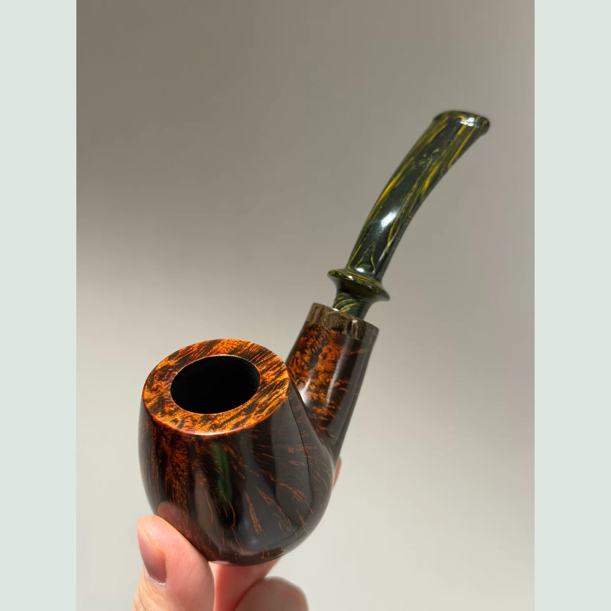 Sherlock Solid Briar Wood Tobacco Pipe visible shape and finish detail