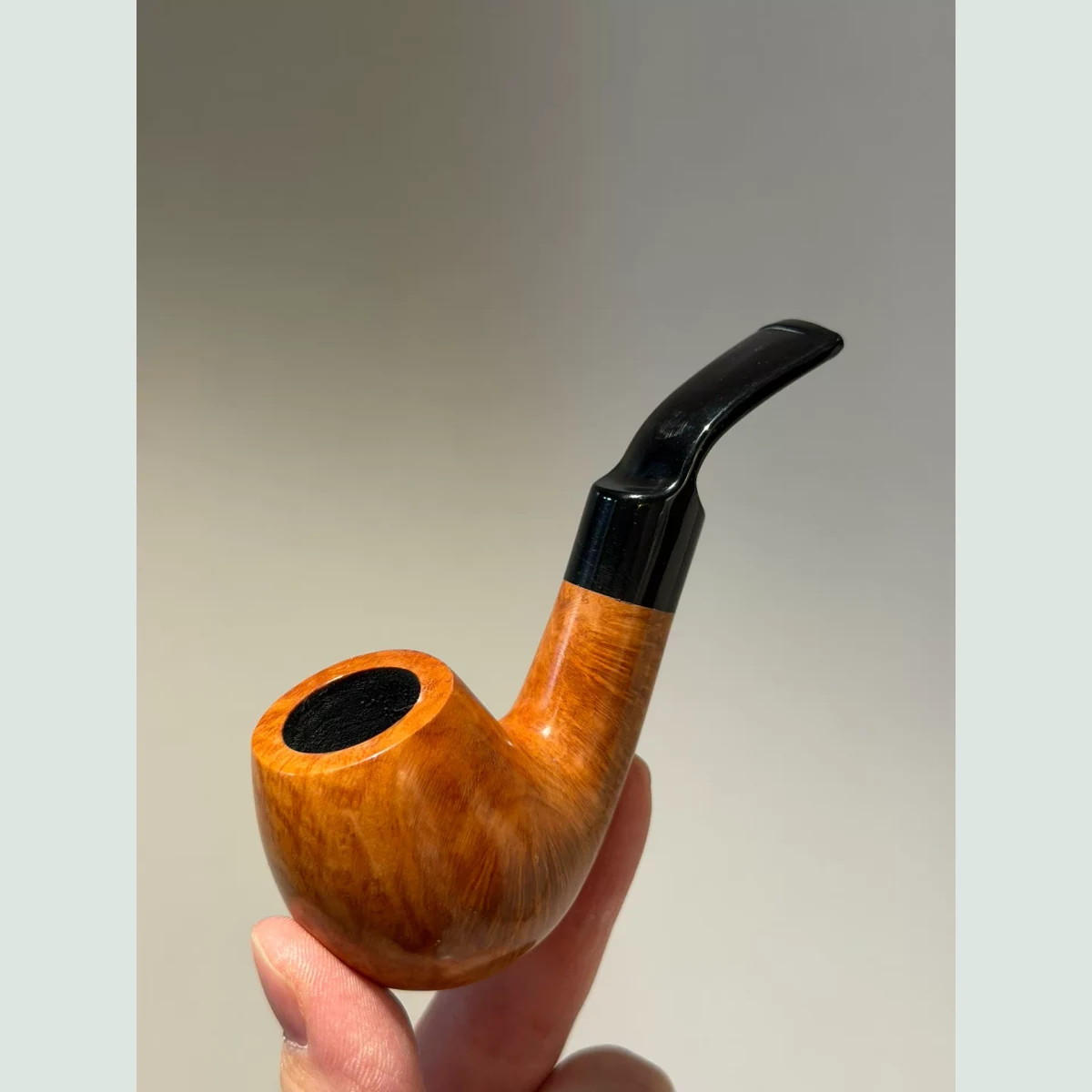 Sherlock Pocket Size Solid Briar Wood Tobacco Pipe visible shape and finish detail