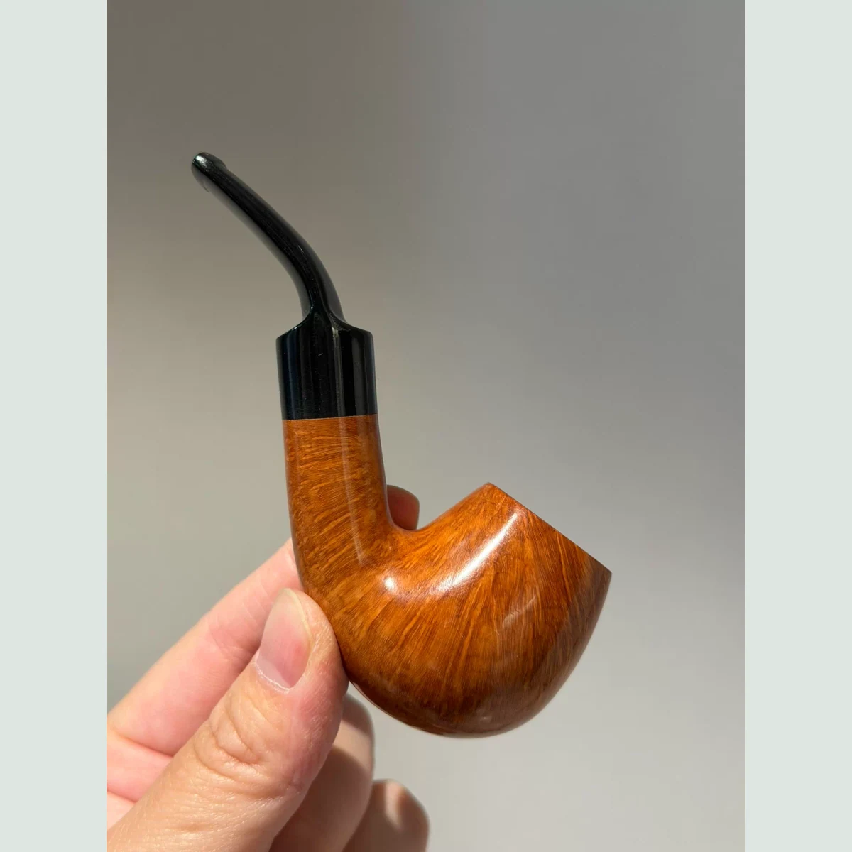 Sherlock Pocket Size Solid Briar Wood Tobacco Pipe supporting product view