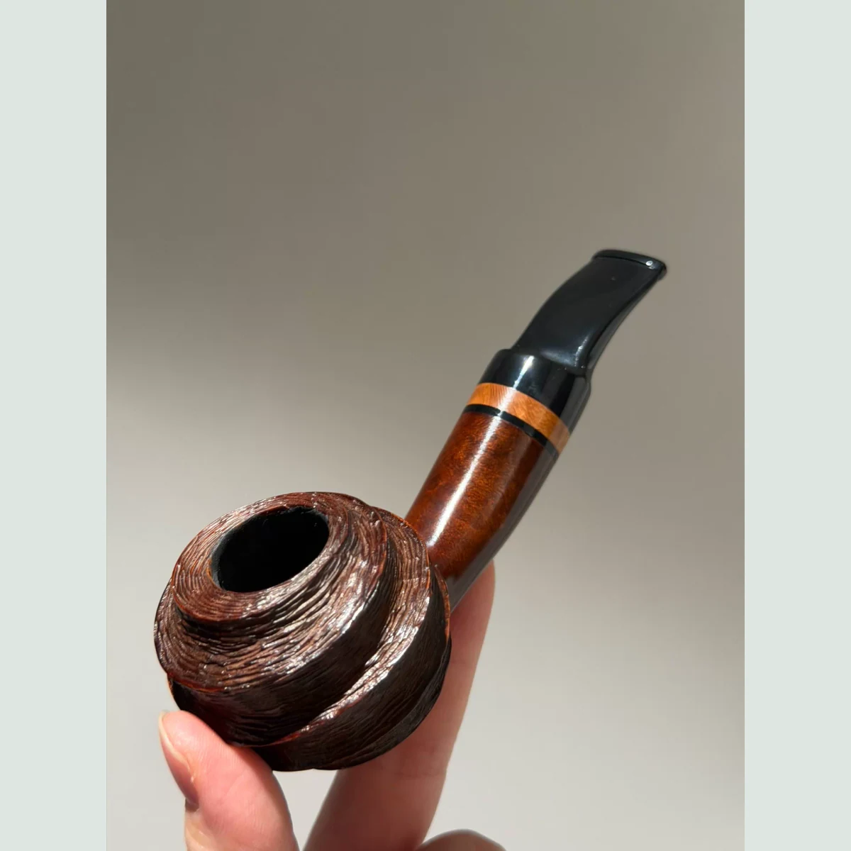 Spiral Classic Bent Freehand Solid Briar Wood Tobacco Pipe visible shape and finish detail