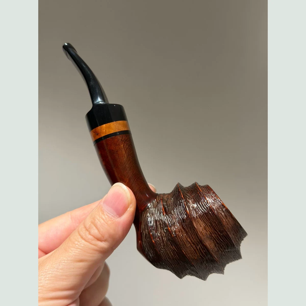Spiral Classic Bent Freehand Solid Briar Wood Tobacco Pipe supporting product view