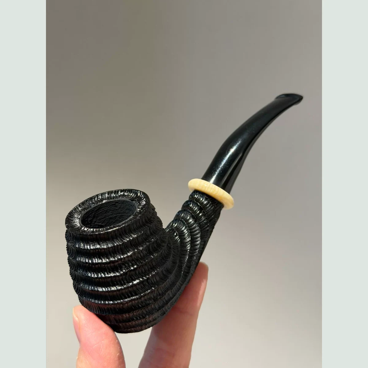 Spiral Classic Bent Handmade Solid Briar Wood Tobacco Pipe visible shape and finish detail