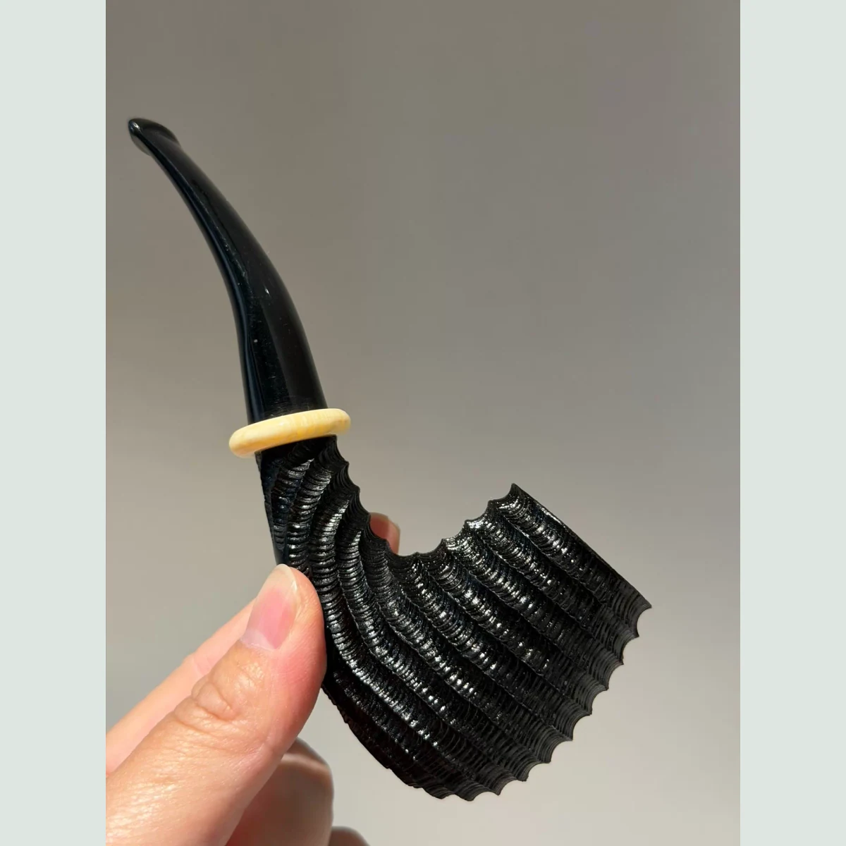 Spiral Classic Bent Handmade Solid Briar Wood Tobacco Pipe supporting product view