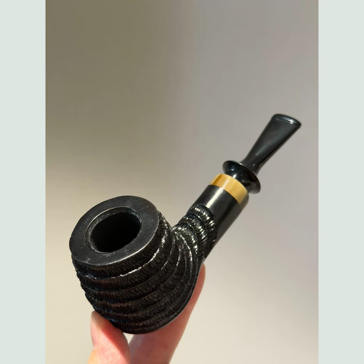 Spiral Classic Straight Handmade Solid Briar Wood Tobacco Pipe visible shape and finish detail